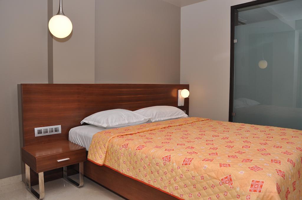 Hotel Imperial Executive, Andheri Mumbai Eksteriør bilde